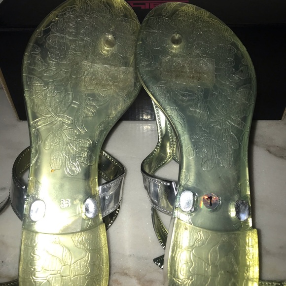 Sandals - Picture 2 of 6